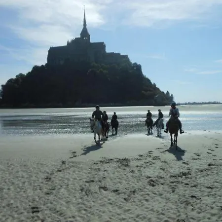 Equestre De La Lande *